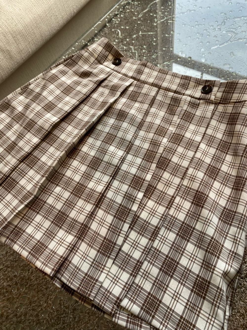 Brown and Cream Plaid Pleated Skirt - Picture 4 of 6